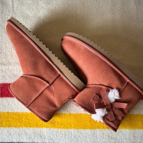 Brand New Koolaburra by UGG Victoria Mini Boots Size 11 - Picture 3 of 7